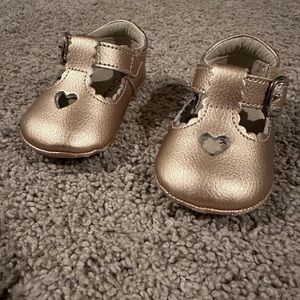 L’Amour Baby Shoes Size 1
